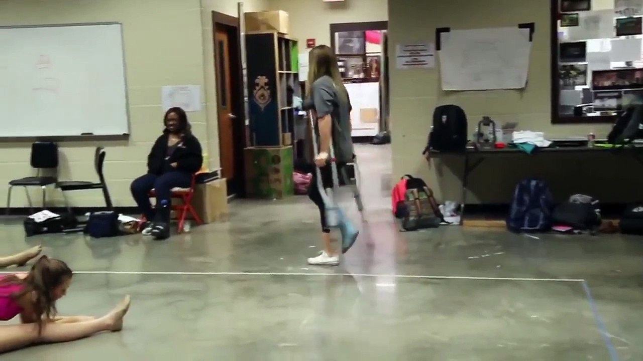 slc blue crutches kruecken yeso muletas gips