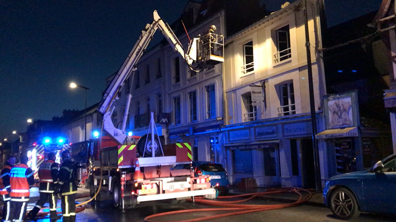 Pont-l'évêque : deux appartement détruits dans un incendie
