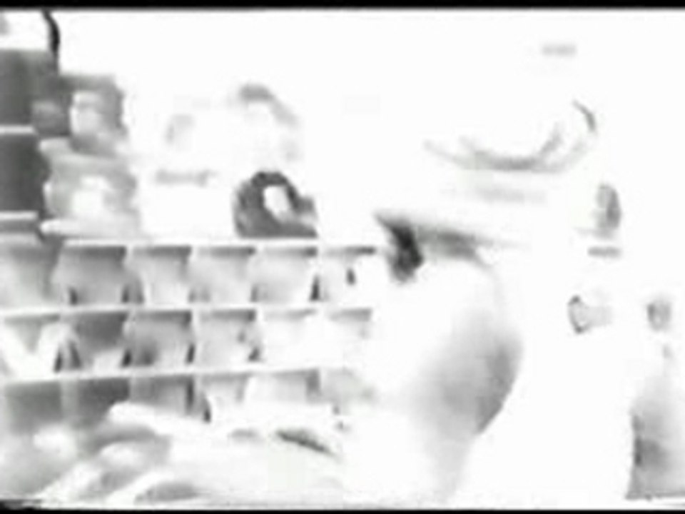 Reggae Bob Marley - So Much Trouble in the World 1980