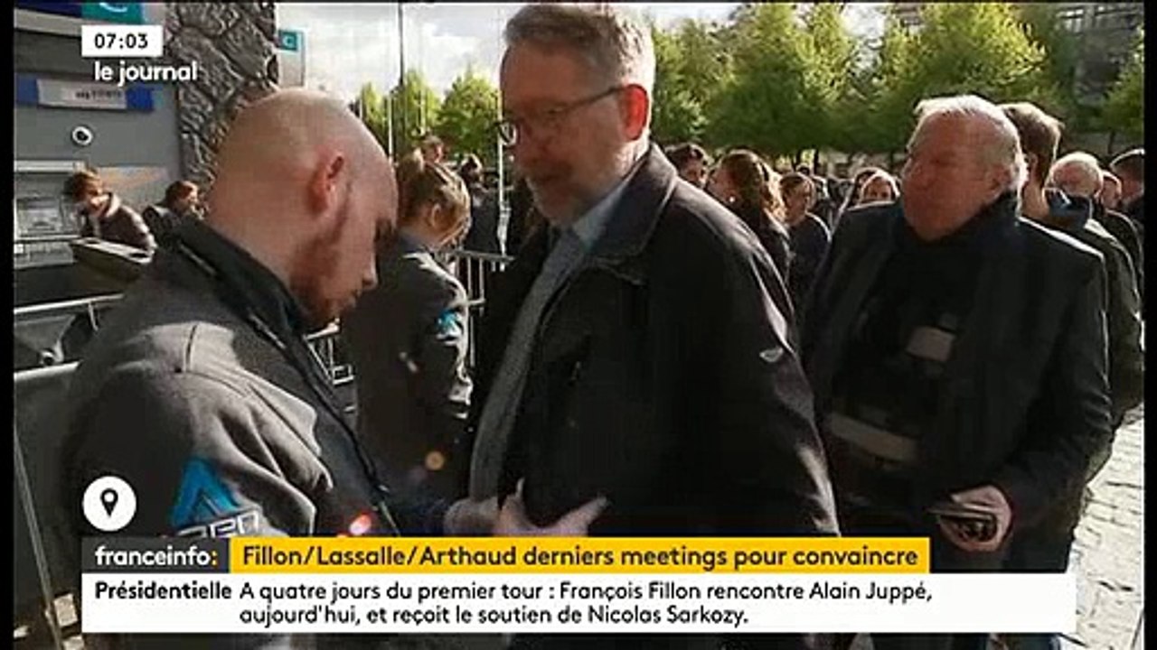 Menaces terroristes: Sécurité maximum hier soir pour le meeting de François Fillon à Lille