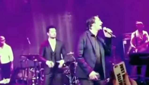 Son Filminde 10 Milyon Lira Zarar Eden Mahsun Kırmızıgül, Düğünde Sahne Aldı