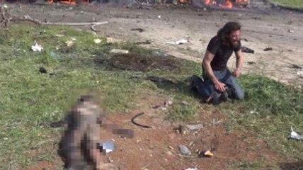 Halep'teki Patlamadan Korkunç Görüntü: Foto Muhabirleri Kameraları Bırakıp Ağladı