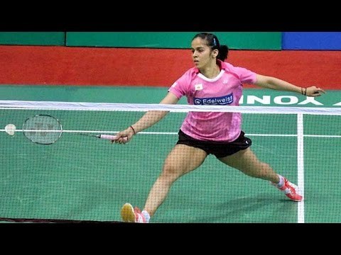 Saina Nehwal defeats Brazilian Lohaynny Vicente by 21-17,21-17 at Rio Olympics 2016 | Oneindia News