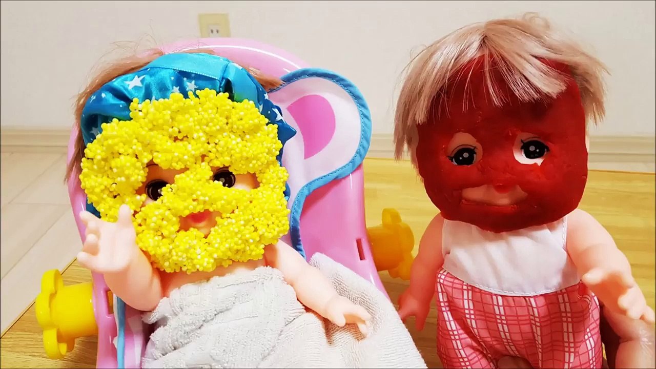 メルちゃんネネちゃんお風呂上がり ねんどでお顔パックしたよ！ ❤ 粘土遊び トイキッズ おもちゃ アニメ キッズ ごっこ 子供向け 動画 Toy