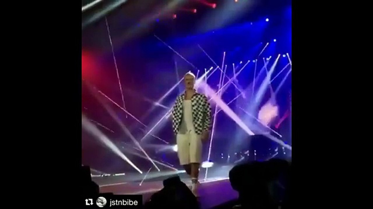 Luis fonsi invitado especial de Justin en puerto rico