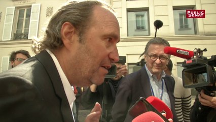 Xavier Niel ironise sur la non venue de François Fillon à l'école 42