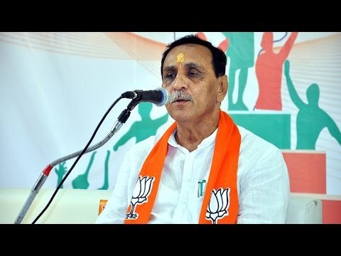 Vijay Rupani to be the next CM of Gujarat, Nitin Patel to be Deputy CM | Oneindia News