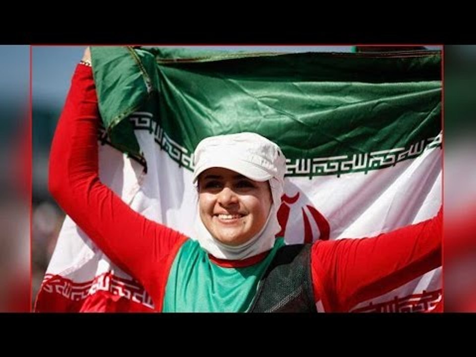 Iranian female archer breaks norm at Rio Olympics, leads team into opening ceremony | Oneindia News