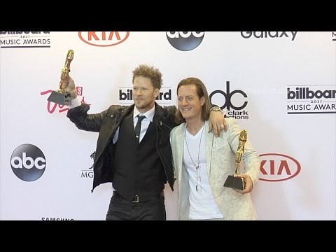 Florida Georgia Line PRESS ROOM Billboard Music Awards 2015 - WINNER