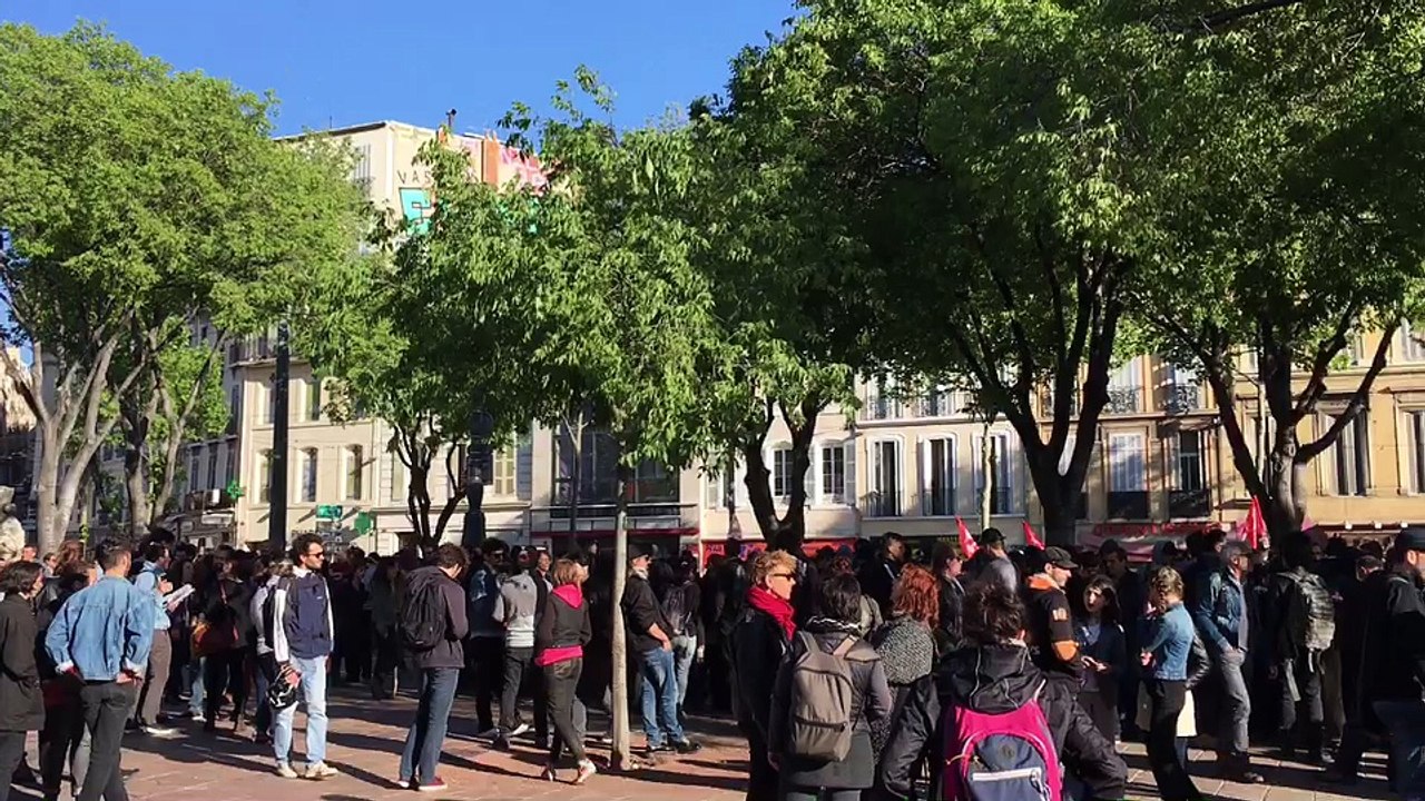 Manif anti-FN : 300 personnes rassemblées à Marseille