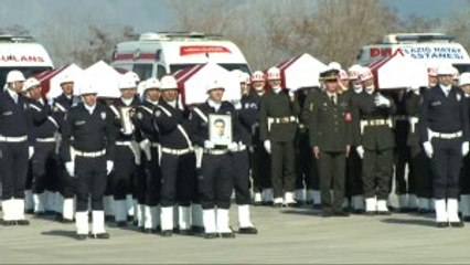 Elazığ Düşen Helikopterdeki 12 Şehit Için Elazığ Havaalanında Tören Düzenlendi-1