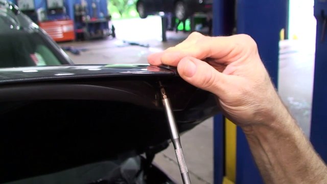 Episode #283 - 2017+ Honda Ridgeline Air Deflector Installation