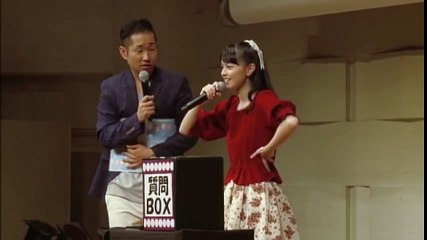 かみこ　JKらしいポーズ