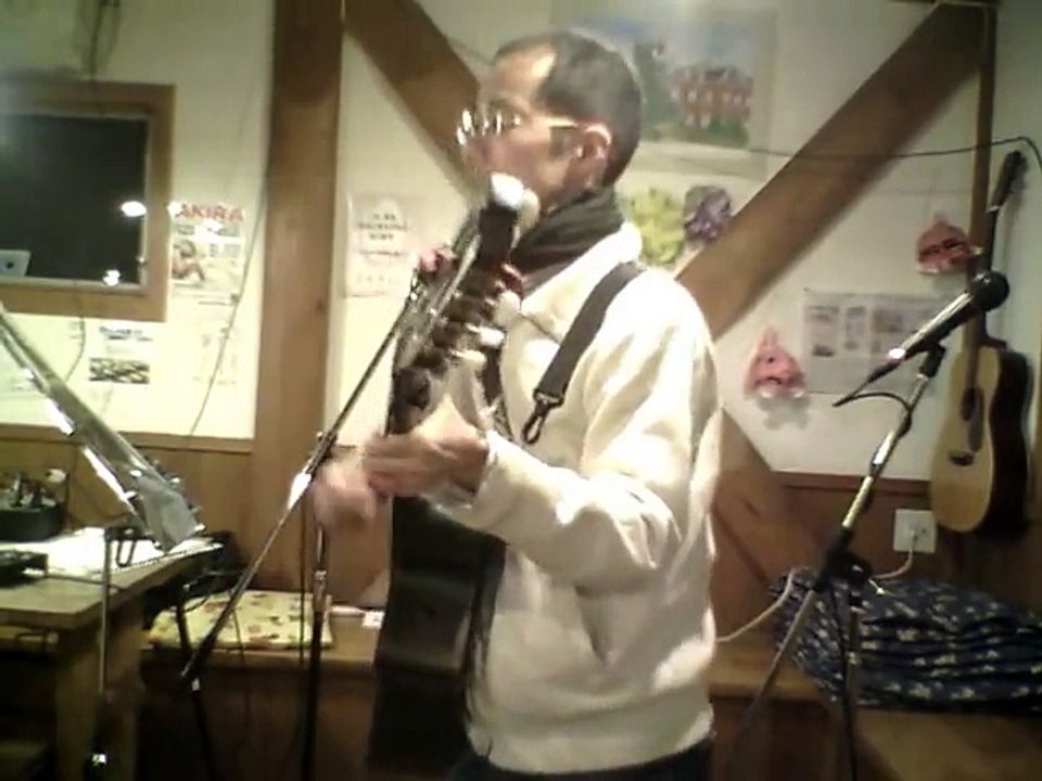 ギター弾き語り　カバー「魔女の宅急便」イメージソング「鳥になった私」　演奏：イテル　inポレポレ