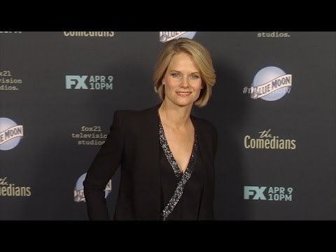Joelle Carter FX's The Comedians Red Carpet Premiere Arrivals
