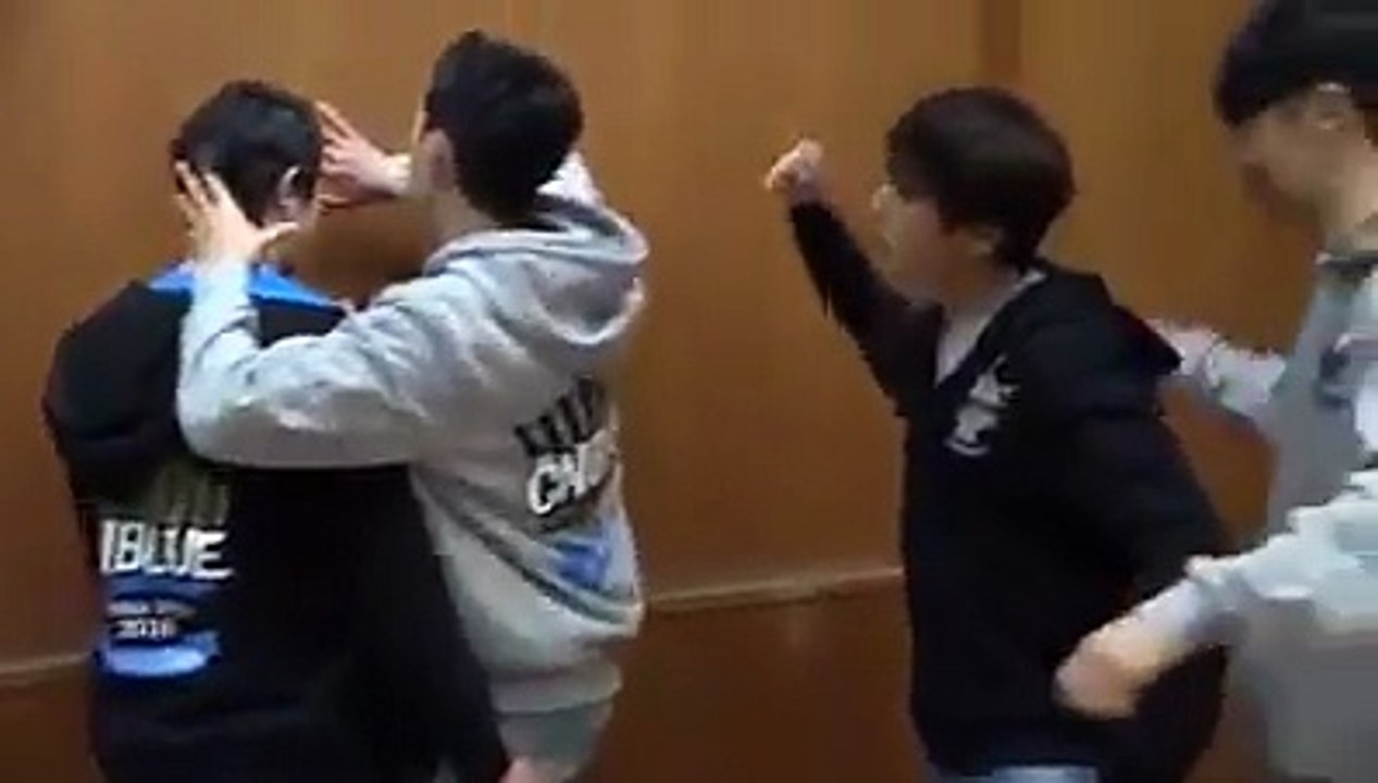 [CNazulitos]_Cut CNBLUE DVD Our Glory Day