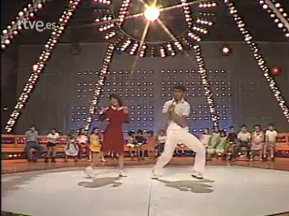 Enrique y Ana - Popurri Tablas de Multiplicar - Tabla del 9