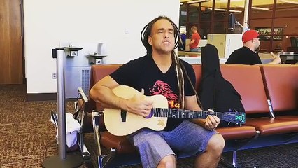 Worshiping Jesus at the airport. Todd White