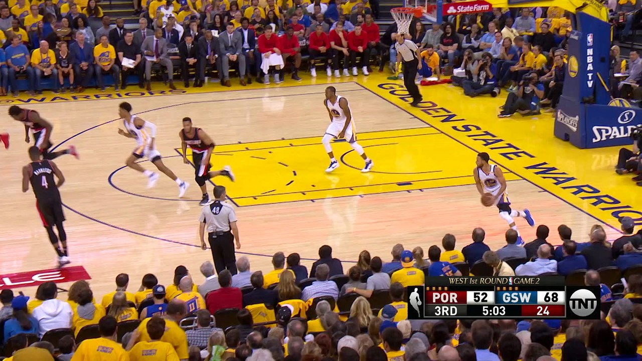 curry-checking-the-range