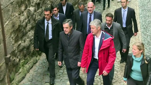 François Fillon en campagne au Puy-en-Velay, lieu de pèlerinage