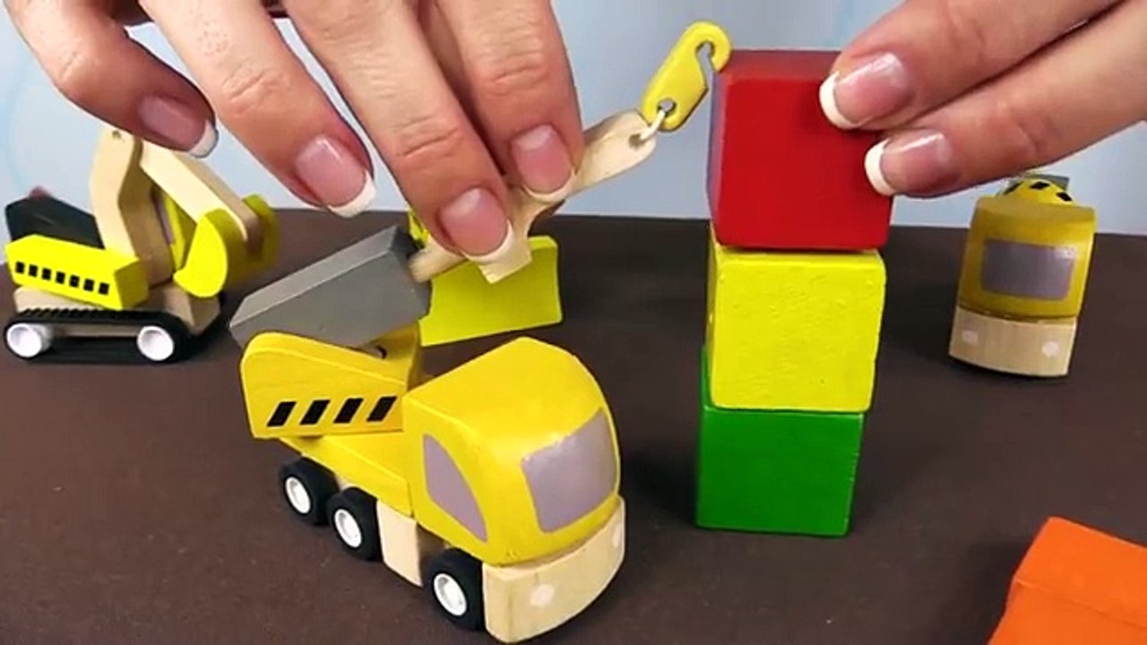 BRIO Toy Trucks for Kids - FORGETFUL MR TRUCK - Learn Colors Videos for Kids