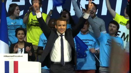 Macron s'affiche avec Le Drian et Cohn-Bendit à Nantes