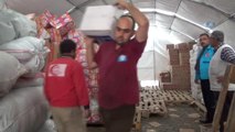 Suriye'ye İnsani Yardımlar Sürüyor