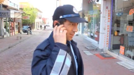 Mahsur Kalan Kediyi İtfaiye Ekipleri Kurtardı