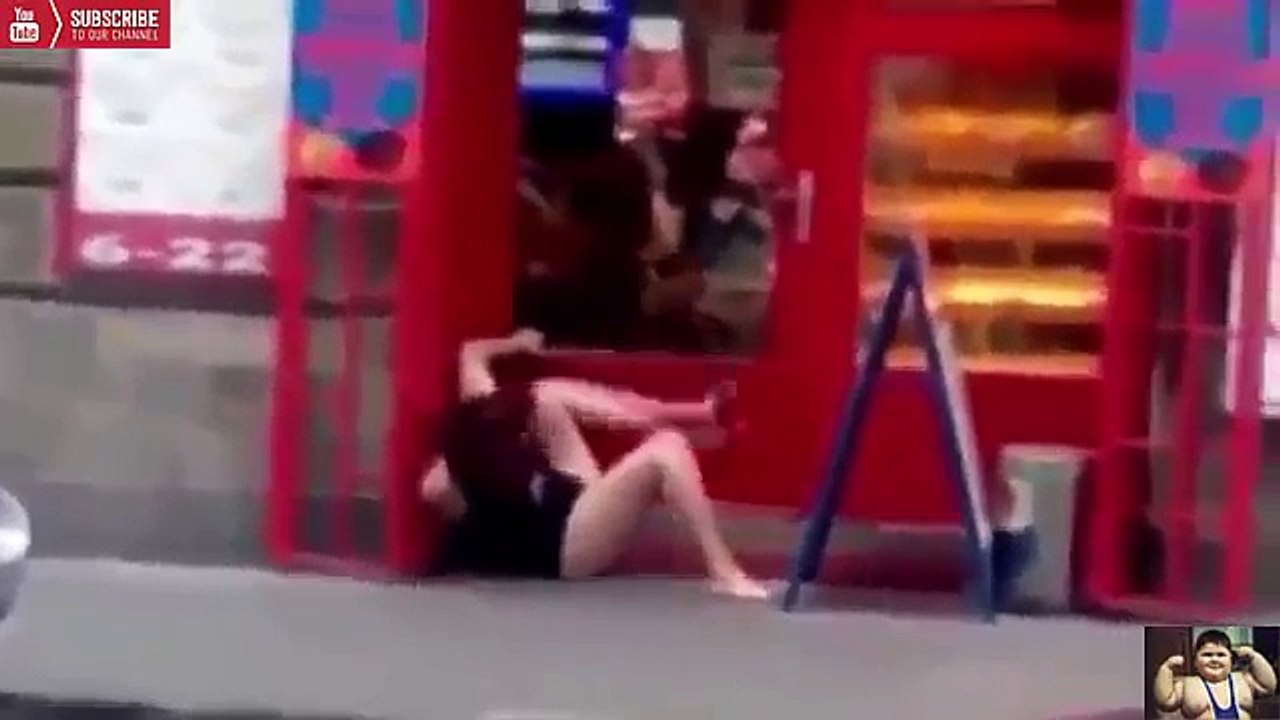 Drunk_Girls_Get_Surprised_on_the_floor,_FUNNY_VIDEO_2016___HD_