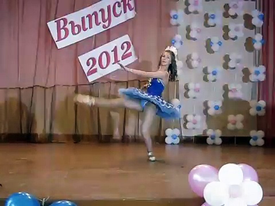 Very Beautiful Girl Dance // Beautiful Girl Got Awesome Moves