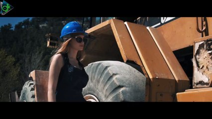 Σάκης Βέρρος - Να Πατήσω Το Κουμπί (Official Music Video)