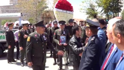 Şehit Astsubay Karaman'ı Son Yolculuğuna Binler Uğurladı