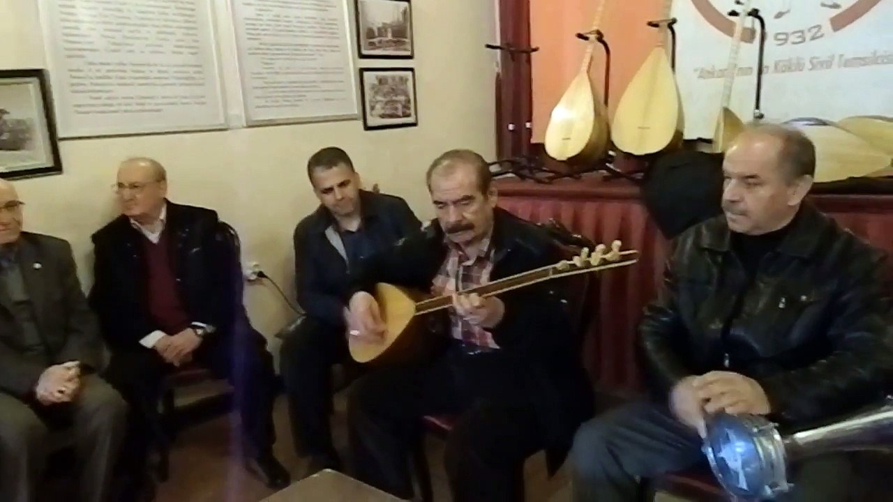 Tombul Eminem (Kesenözden iniverdim) Haluk Balaban arşiv.