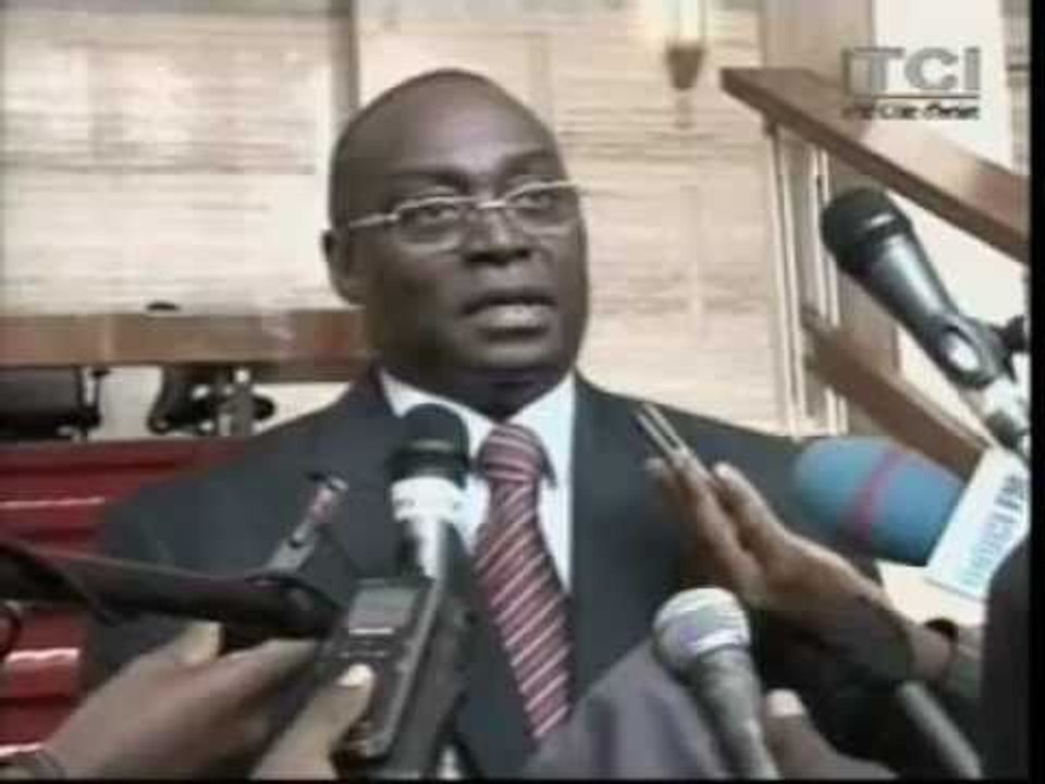 Le Président Alassane.O a reçu l'ex chef de la...