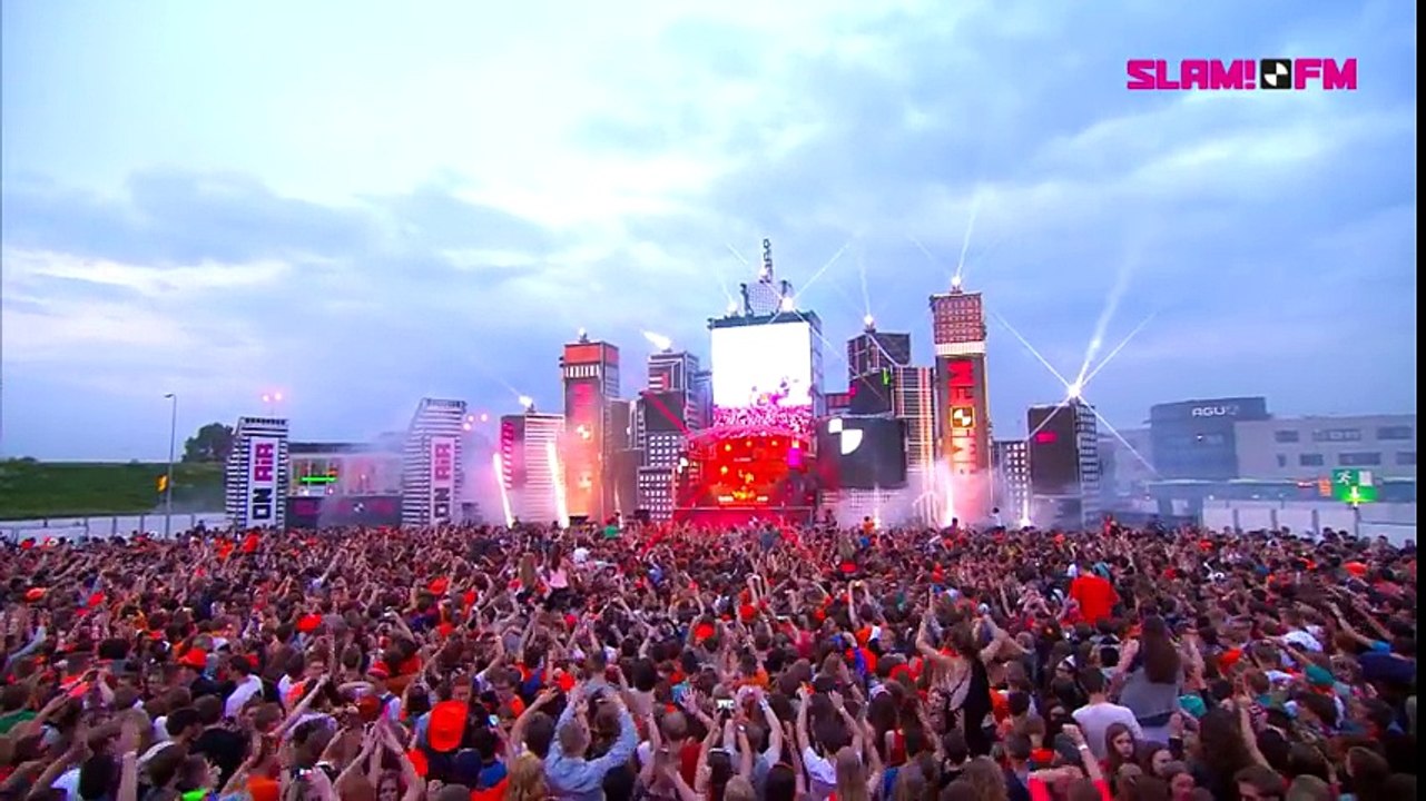 Martin Garrix (Full live-set) - SLAM!Koningsdag_14