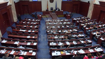 Dy iniciativa për vazhdimin e mandateve të kryetarëve, arsimtarët pa rroga në muajin maj