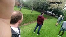 Il filme les joueurs d'Anderlecht dans un parc à Londres