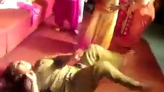 Watch the video «Papi Chulo/Pakistani Girls Sexy dance Party at Home»