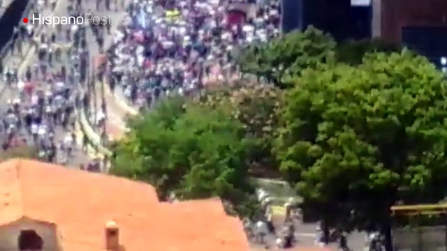 Manifestantes se mantienen concentrados en Chacaíto
