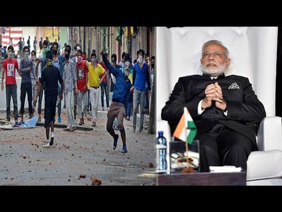 Kashmir crisis worsens, PM Modi takes stock of situation | Oneindia News
