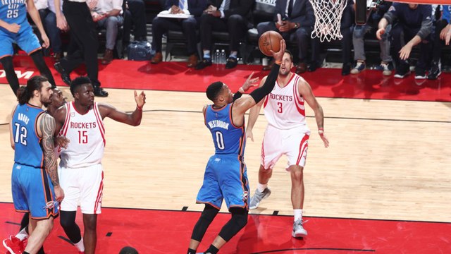 Russell Westbrook BLOCKS Alley-Oop, Turns it into a One-Man Fastbreak