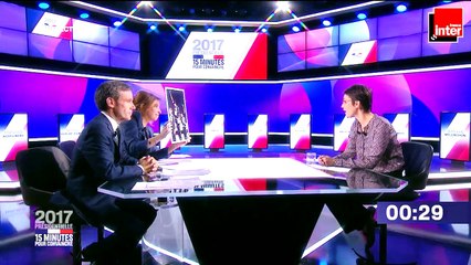 L'objet de Nathalie Arthaud : "Une photo de Tommie Smith et John Carlos"