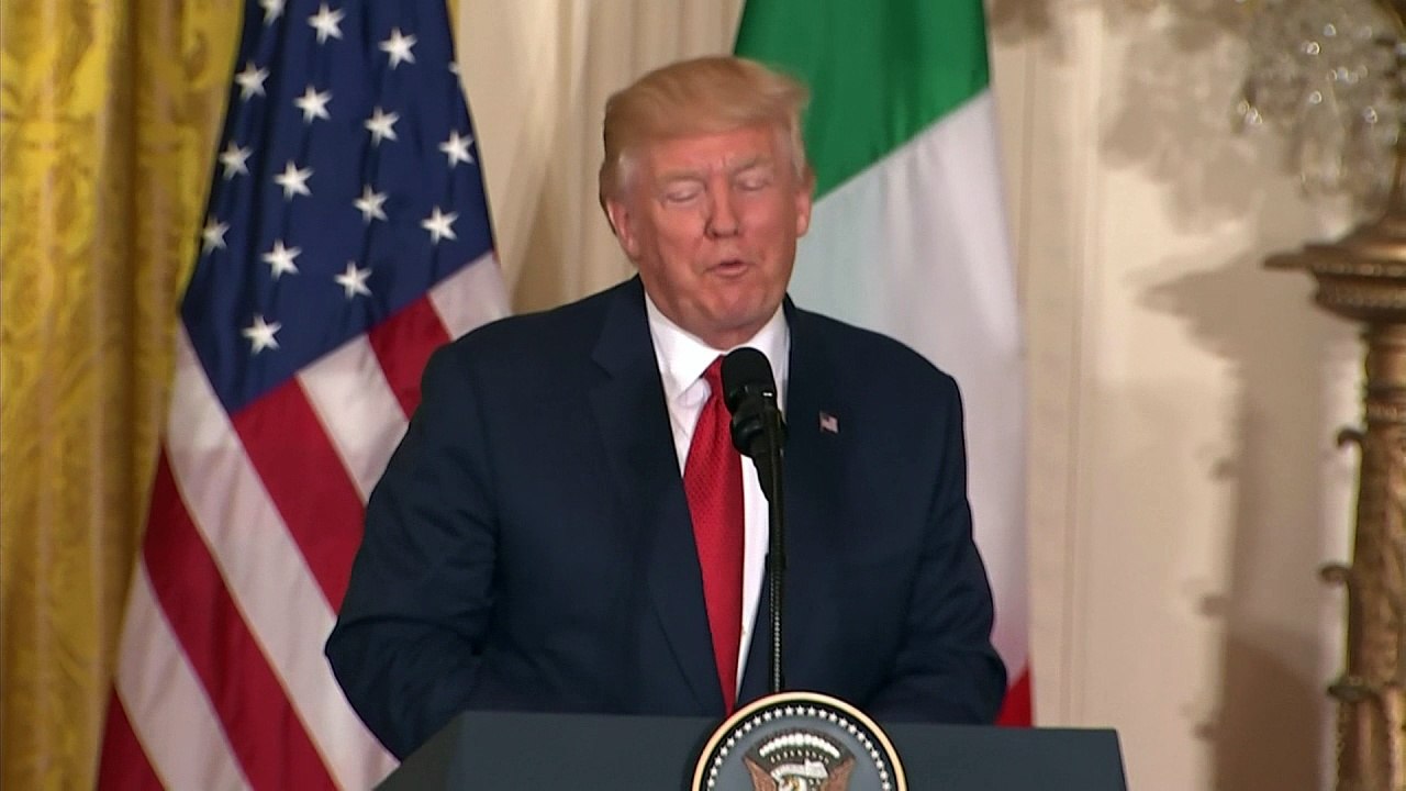 Trump: Paris shooting looks like terror attack