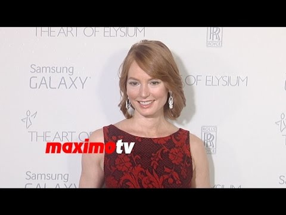 Alicia Witt | The Art of Elysium HEAVEN Gala 2015 | Red Carpet | MaximoTV Broll