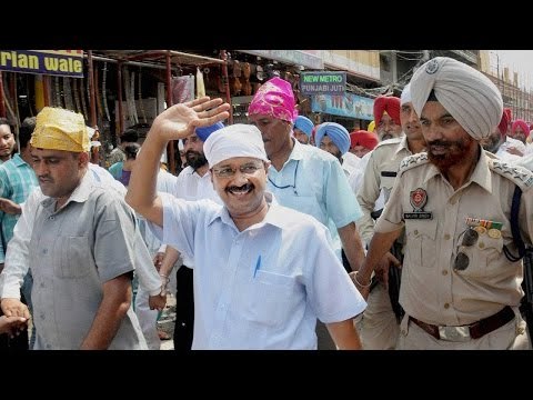 Arvind Kejriwal faces protest at Golden Temple | Oneindia News