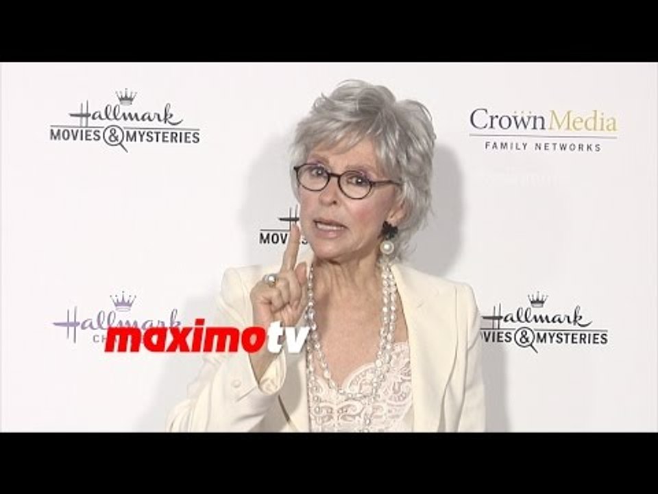 Rita Moreno | Hallmark TCA Winter 2015 | Red Carpet Arrivals | MaximoTV Broll
