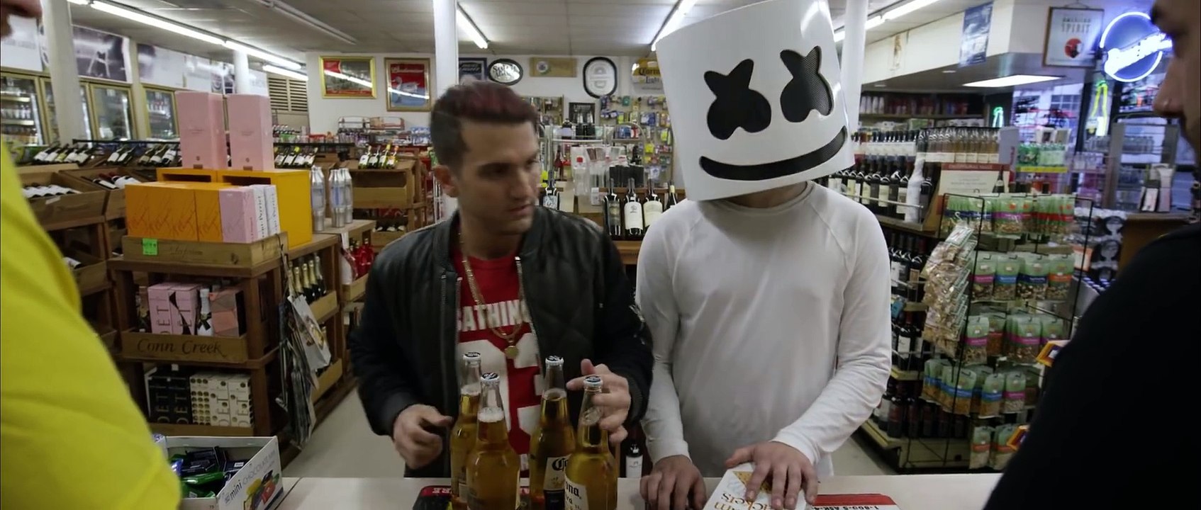 Marshmello - Keep it Mello ft. Omar LinX (Official Music Video) [Global Trap Release]