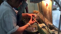 Chinese carvers makes beautiful pieces out of jade [Runze Jade-Garden]