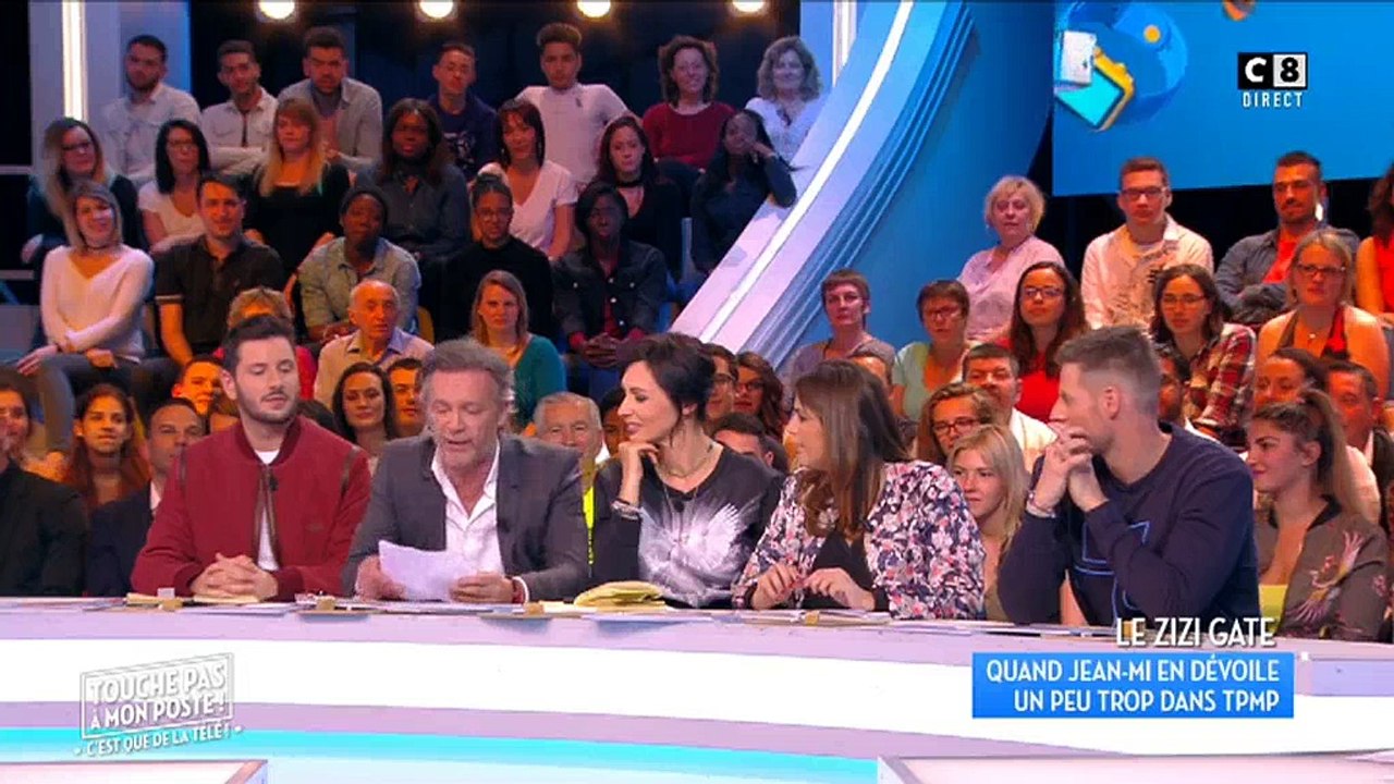Après avoir perdu son pantalon en direct, Jean...