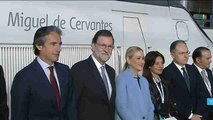 Rajoy parte hacia Sevilla en el primer AVE que hizo ese trayecto hace 25 años